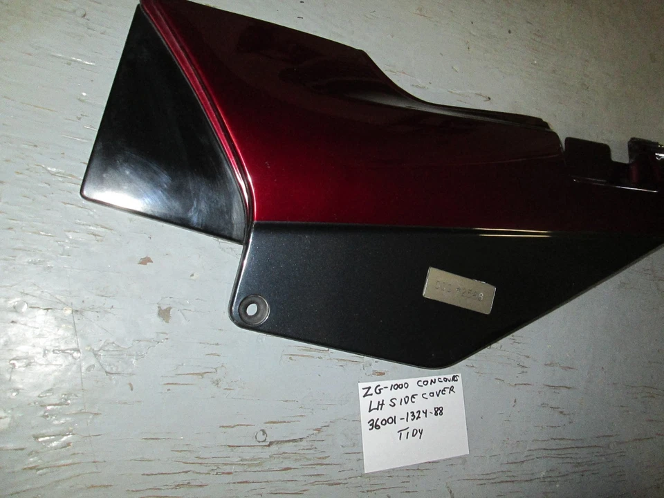 Kawasaki ZG1000 1996 Concours L/H cubierta lateral roja/gris/negra 36001-1324-88 Foto 3 de 4