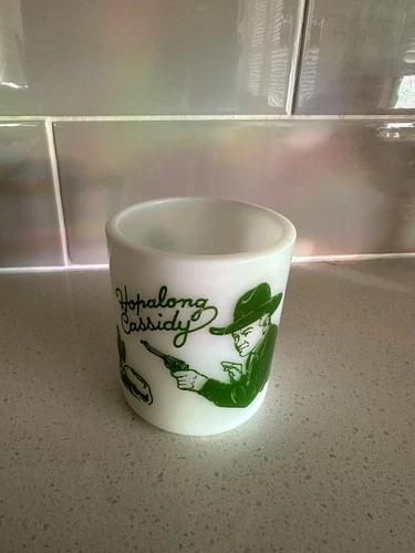 Vintage 1950’s Hopalong Cassidy White Milk Glass Cup Mug Green Western