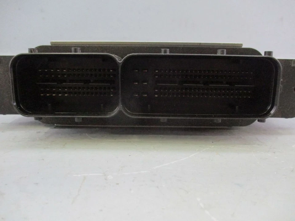 Modulo di Controllo Del Motore per VW Golf Sportsvan AM1 AN1 1.4 TSI 04E907309BH - Immagine 3 di 4