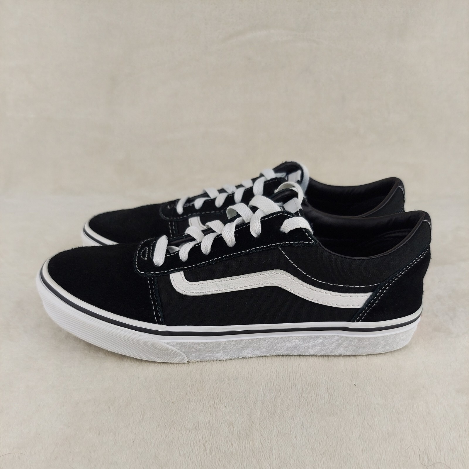 vans ward weatherized suede