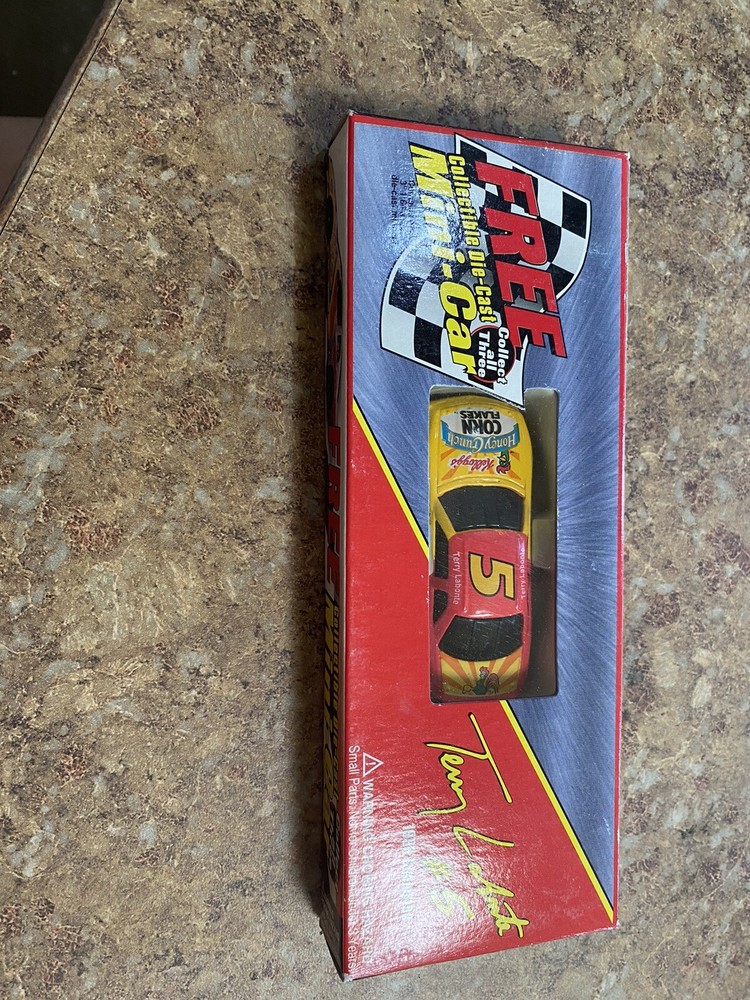 Kellogg’s Racing NIB 1996 Terry Labonte #5 Collectible Die Cast Car
