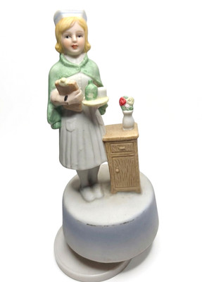 E6  Vintage Holly Hobbie Nurse Figurine Music Box Jon Miller Japan Hand Painted