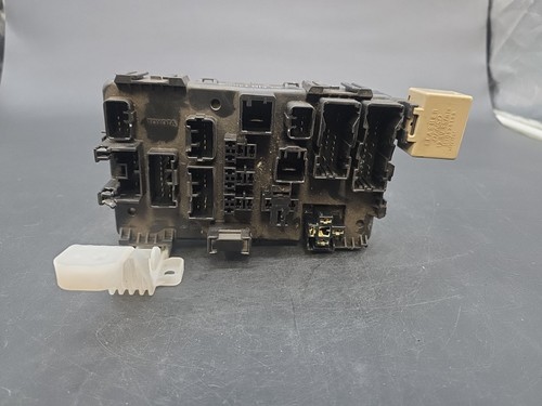 TOYOTA COROLLA 2003 RELAY INTEGRATION CONTROL MODULE UNIT 82641-02070 X28-23 - Picture 11 of 11