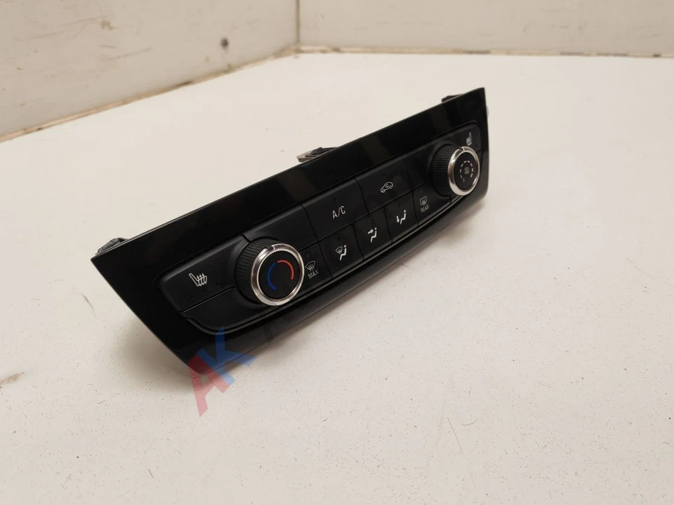 Vauxhall Corsa F 19-24 Heater AC Control Switch Panel Heated Seat 39181223 - Image 2 of 4