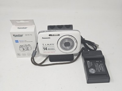 Panasonic LUMIX DMC-S3 14.1MP MEGAPIXEL Digital Camera White
