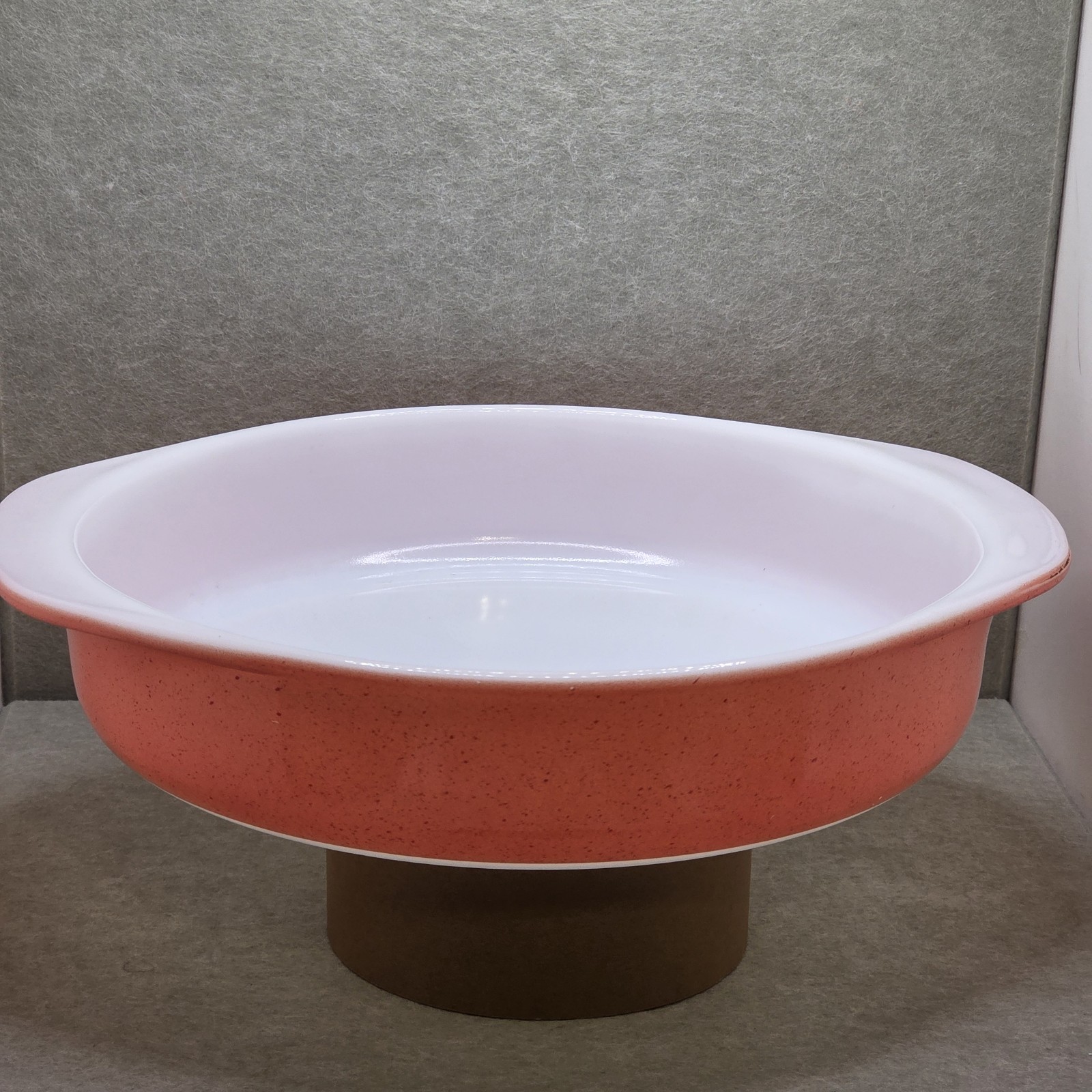 Vtg Pyrex Flamingo Pink Ovenware 221  Baking Dish Cake Pie Dish 8"  