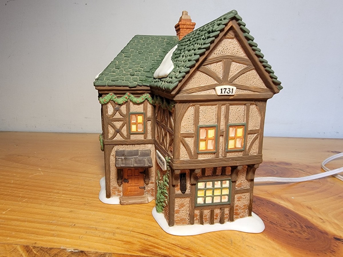 1995 Dept 56 Dickens Village Series - 