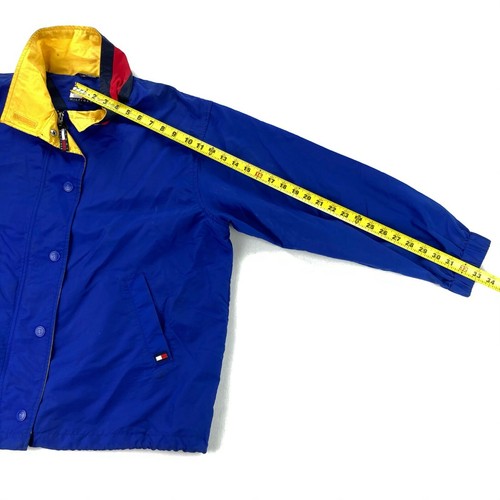 Abrigo/chaqueta cortavientos de nailon con logotipo "H" Tommy Hilfiger de colección azul/amarillo GRANDE - Imagen 9 de 11