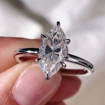 Verlobungsring 3,2 kt Moissanit im Marquise-Schliff versteckter Halo 14 K Weißgold plattiert