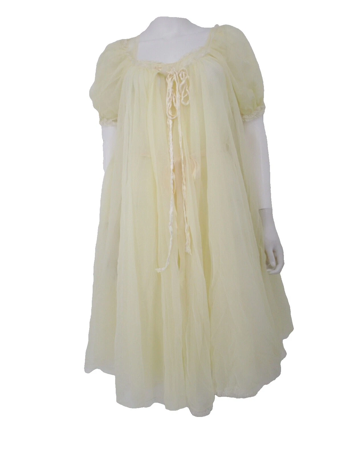 Nylon Saks Fifth Avenue Talla de ropa interior y de dormir para De mujer