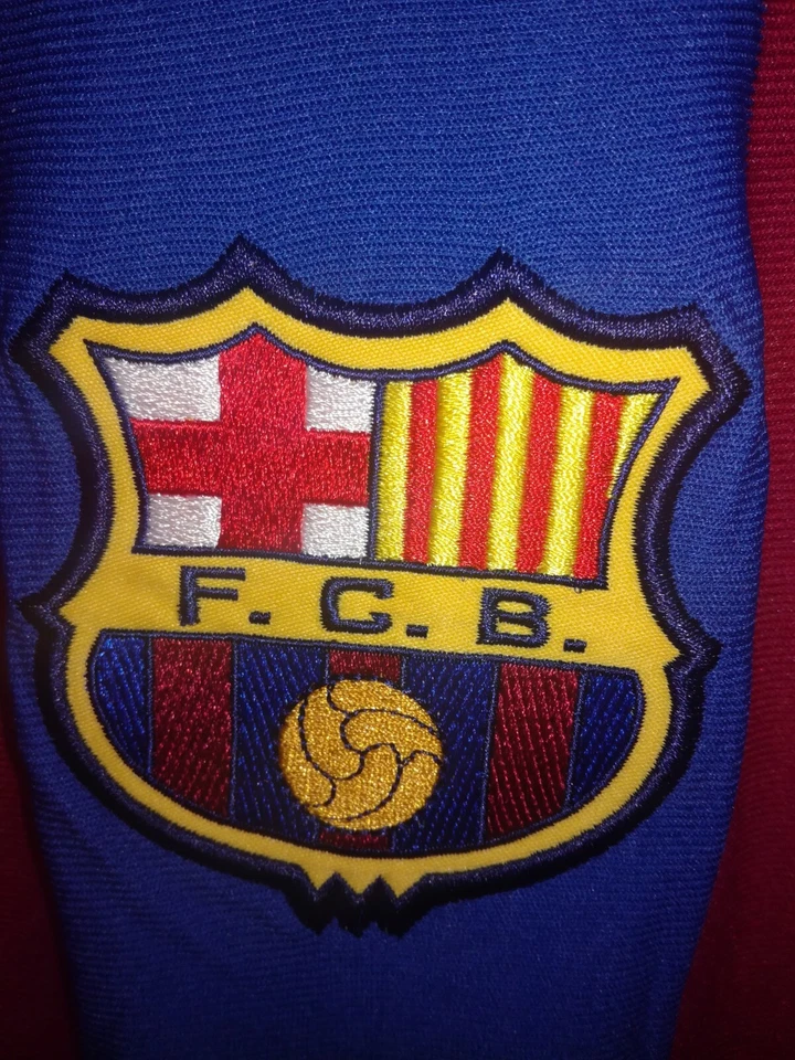 FC BARCELONA 2001-2002 BNWT camiseta shirt trikot maillot maglia nike - Imagen 4 de 4