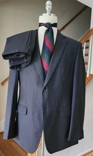 Banana Republic Tailored Fit Suit Gray Pinstriped 99 Wool Sz 42R Pants 40x30