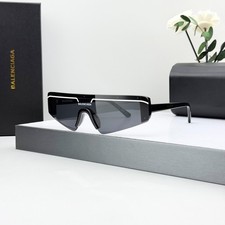 Balenciaga BB0003S 001 Shield Mask Sunglasses Black Grey Unisex 99-1-140