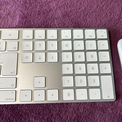 Apple Magic Keyboard A1657 With Numeric Keypad & Mouse 2 Wireless Bluetooth - Afbeelding 4 van 8