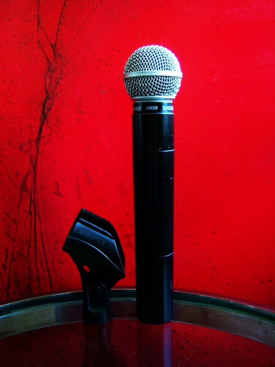 Vintage 1990's Shure SM58 Wireless Microphone T2 Vocal Artist