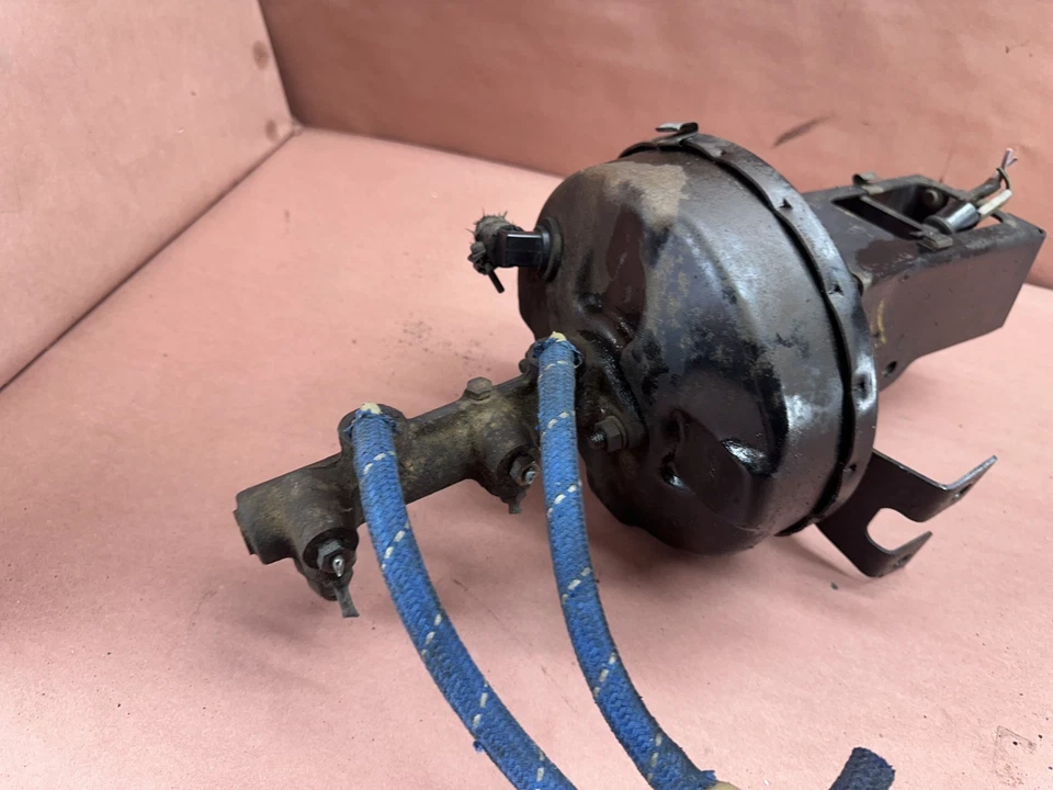 Servo cilindro maestro de refuerzo de freno BMW 2002 1502-2002tii OEM 93 k millas Foto 3 de 4