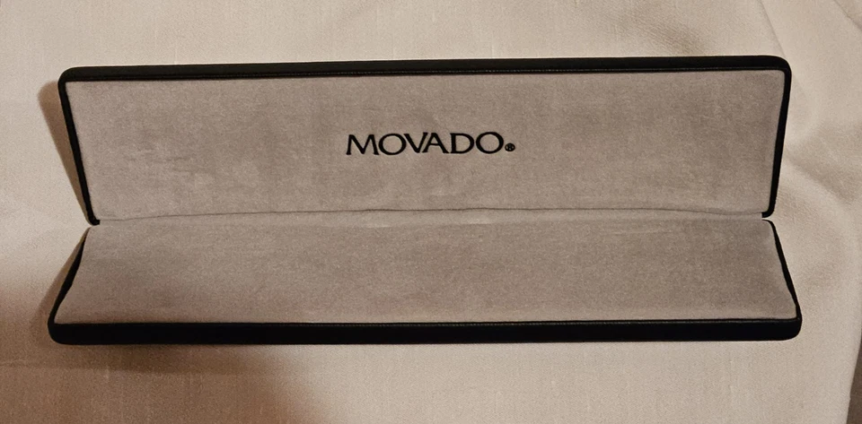 Reloj largo Movado vintage de cuero sintético negro estuche de almacenamiento vacío y caja años 80 Foto 3 de 4