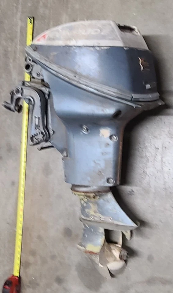 Vintage Evinrude Outboard 9522C, 9-1/2 H.P. Motor - Image 4 of 4