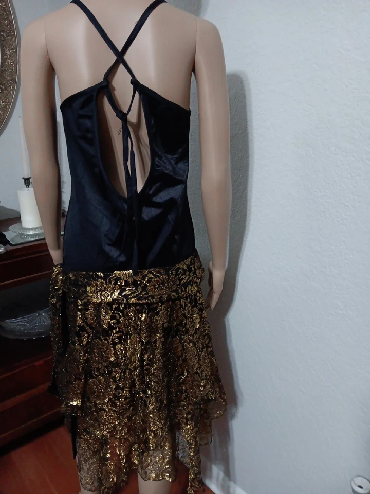 Deluxe Costume Tillie Beige Vintage Black Dress With Gold Lame Lace Skirt Sz S/M - Image 4 of 4
