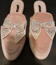 Victorias Secret Rhinestone Bow Closed Toe Velvet Slide Slippers Pink S/P