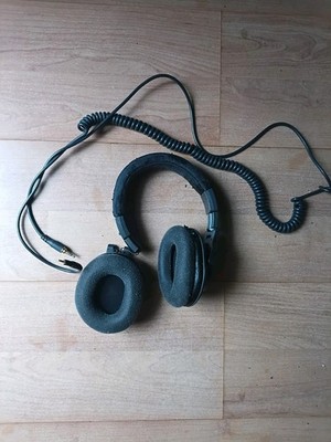 Audio-Technica ATH-M40X Professional Monitor Over The Ear Headphones STILL WORKS