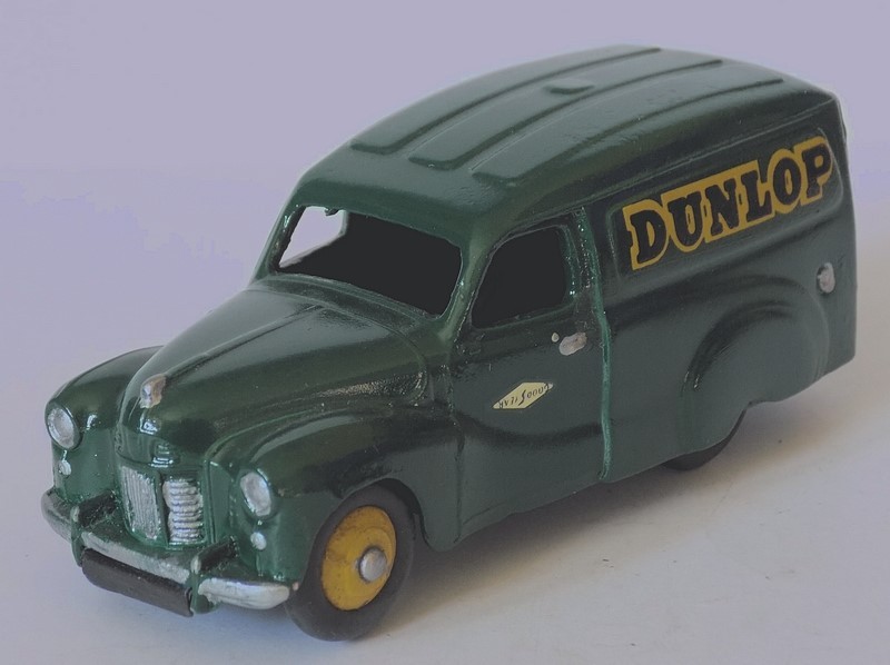 Dinky 471, Austin Van - Free Price Guide & Review