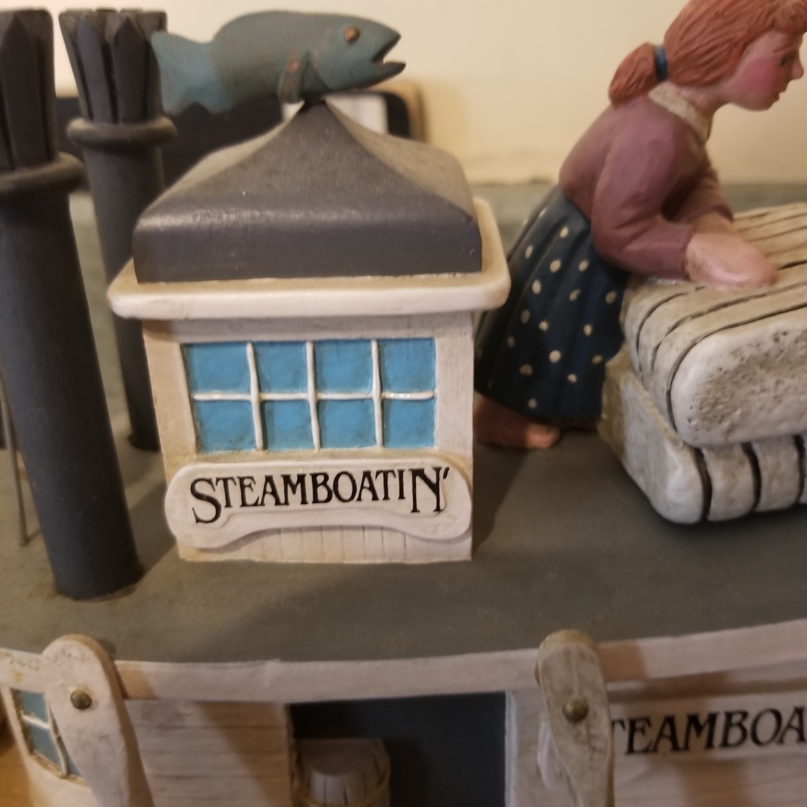 Picture 2 of 8