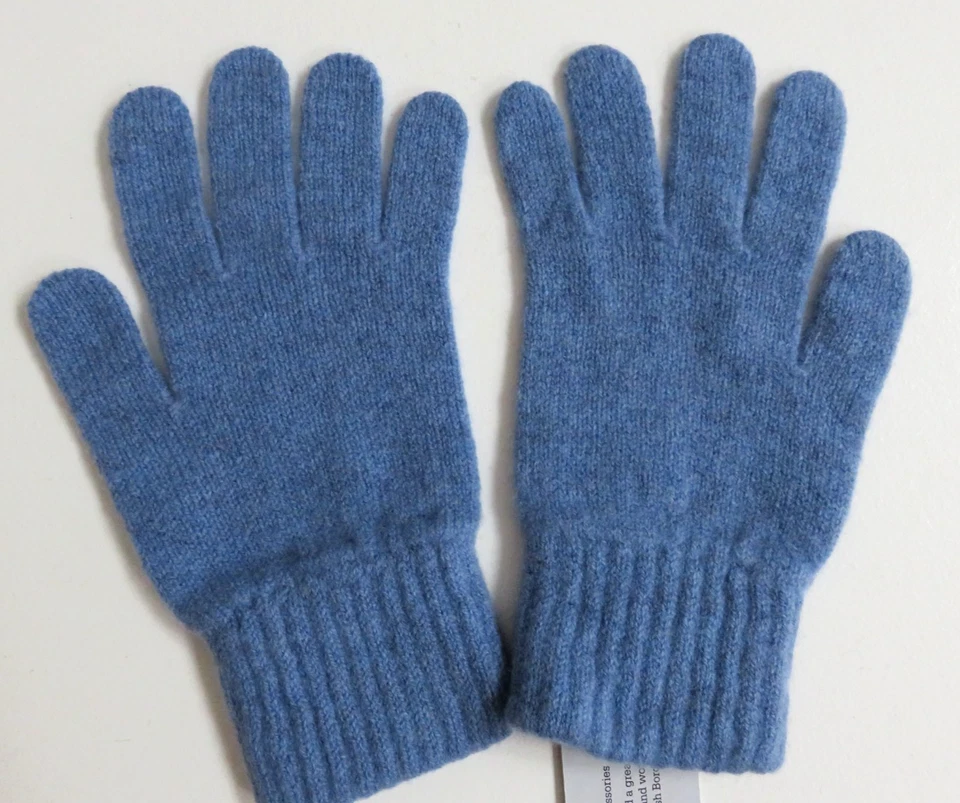 Mid blue ladies lambswool gloves NEW womens wool woollen winter warm Scotland - Image 2 of 4