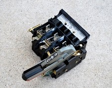 Allen Bradley 1494V-DS30 Line Terminal Guard - USED