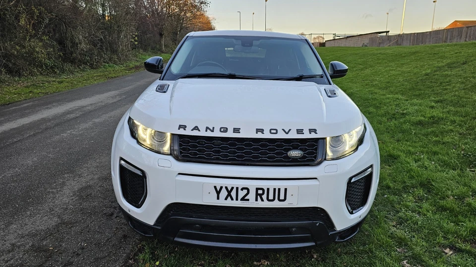 Range Rover Evoque 2.2 SD4 Coupe Diesel Service History Top Spec Fully Loaded - Image 3 of 4