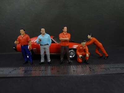 1:64 Scale figure set VIP mechanics & bossman CAR IS NOT included. | eBay