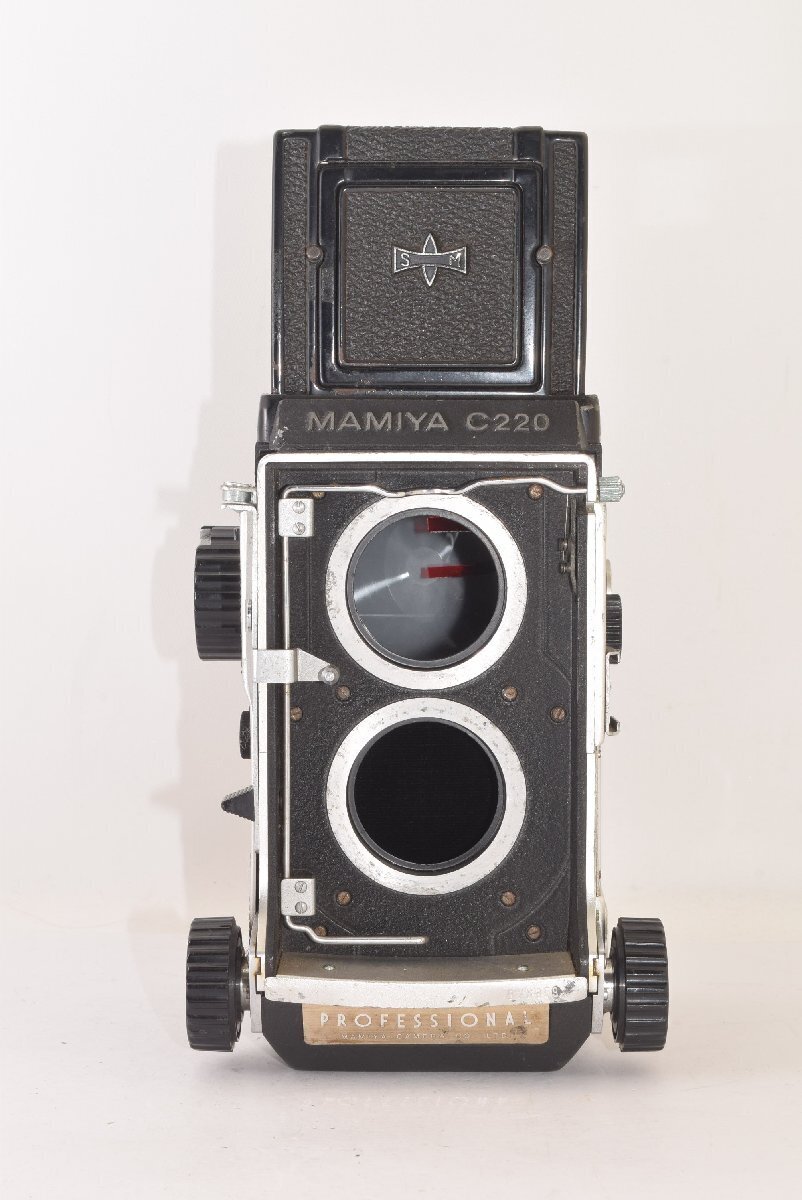MAMIYA C220 PROFESSIONAL + 80MM F2.8 TWIN-LENS REFLEX CAMERA