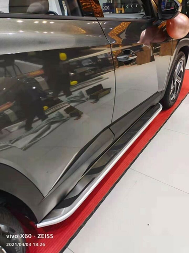 Barra Nerf estribo lateral puerta fija compatible con Toyota Hilux Revo 2015-2022 - Imagen 4 de 5