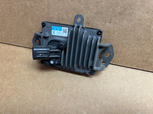 2021 2022 2023 Toyota Sienna Cruise Control Distance Radar Sensor 88210-02021 - Picture 3 of 7