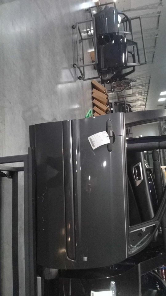 Conjunto de puerta delantera derecha usado se adapta a: Chevrolet Equinox 2009 delantero derecho gr Foto 2 de 4