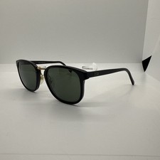 Vintage BAUSCH LOMB B L Ray-Bans Black/Gold Sunglasses WO926