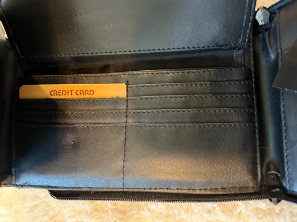 Bandolera Western Negra Marrón Trenzada en Relieve Triple Corazón Cartera Monedero  Foto 4 de 4