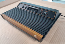 Atari 2600 4 Switch Woodgrain Console-Only - ...