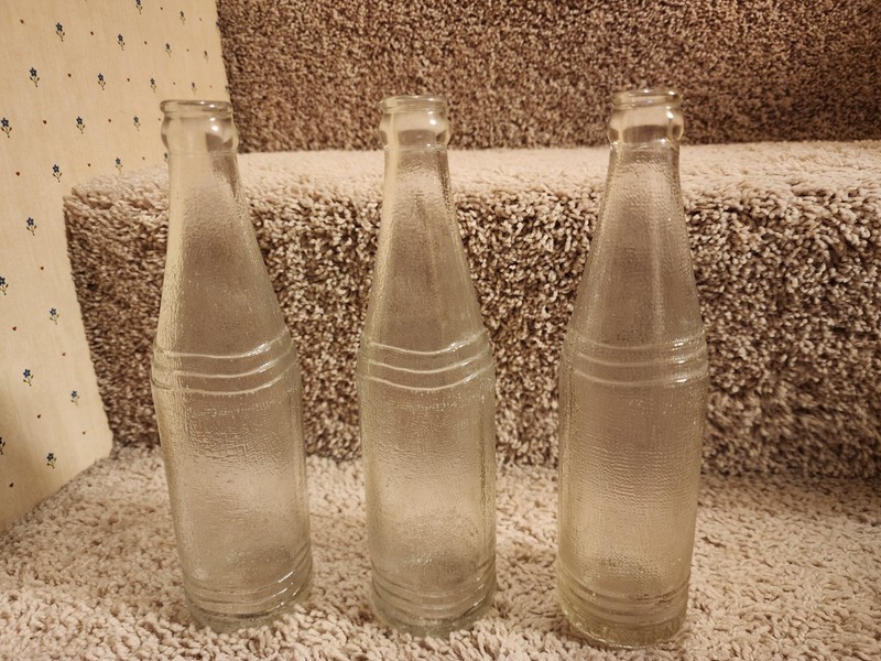 VINTAGE HIRES SODA POP BOTTLES (3) CLEAR GLASS NO CHIPS OR DINGS