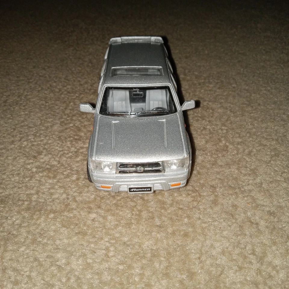 KINSMART Silver Toyota 4 Runner Diecast Toy SUV Truck 1:32 Scale Friction Action - Image 2 of 4