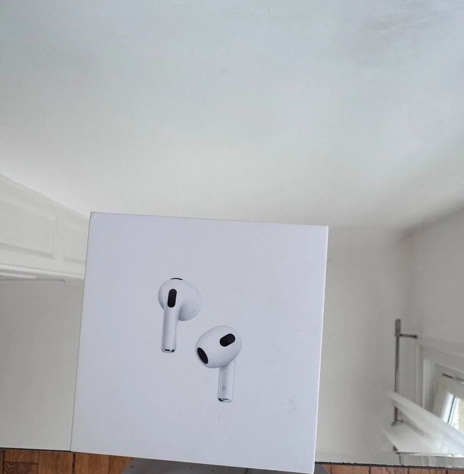 Apple AirPods (3rd generation), photo 4 sur 5