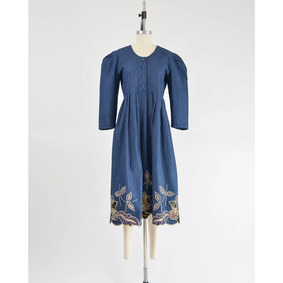 Vestido midi vintage años 80 de mezclilla manga abullonada bordado floral Jean Cottagecore S M Foto 2 de 4
