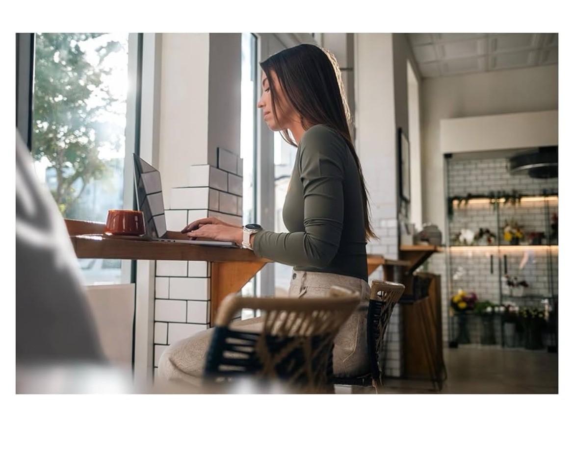 Garmin vivoactive 6 Lunar Gold GPS Smartwatch with Bone Band 010-02985-01