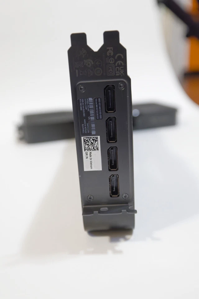 NVIDIA RTX Pro 6000 Blackwell Workstation Edition 96GB - Image 2 of 4