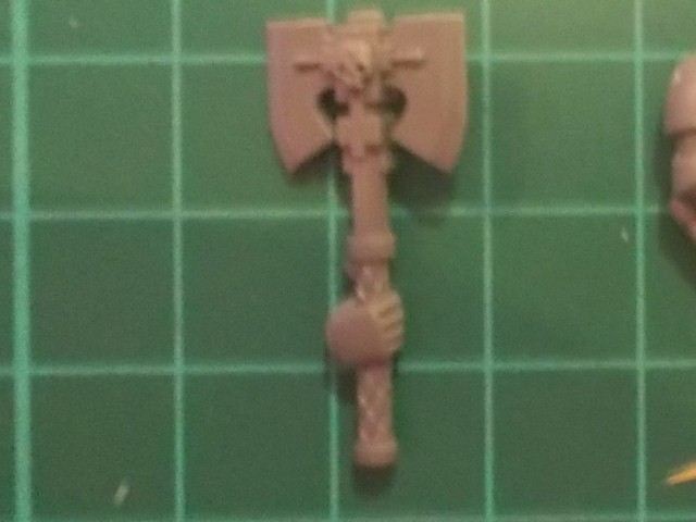 Warhammer 40K - Space Marine Vanguard Veteran Power Axe OOP - 40k bits