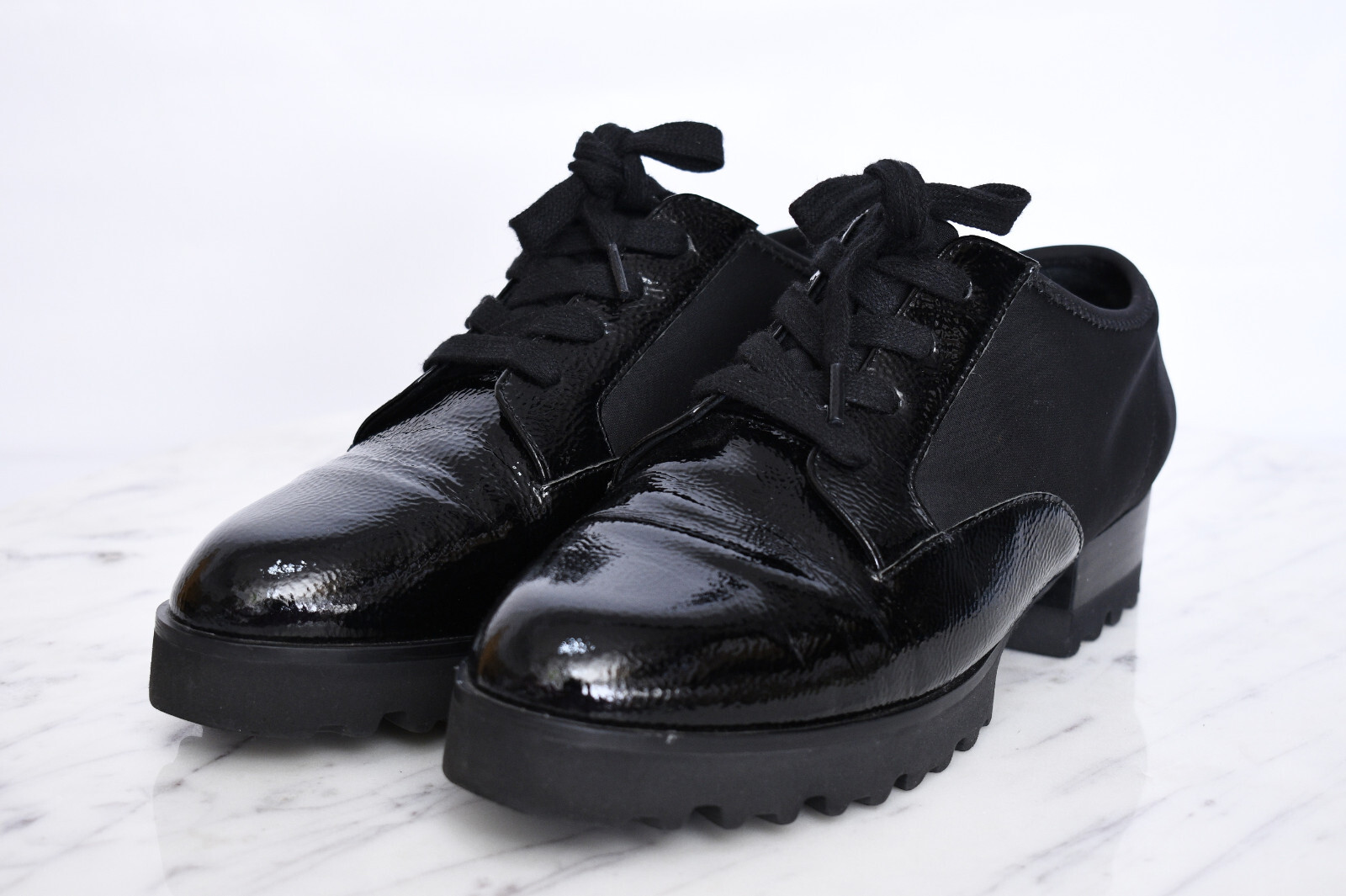 SAOLA Oxford Donald Pliner Elee donna suola a strappo crepe pelle verniciata nera taglia 7 5 M