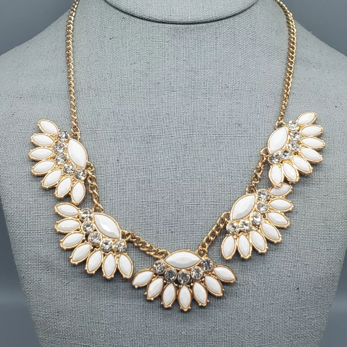 White Bib Statement Necklace Rhinestone Gold Tone Acrylic Fan