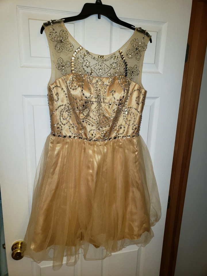 Vestido de novia Sarah para mujer. Talla 16. Nuevo sin etiquetas. Foto 2 de 4