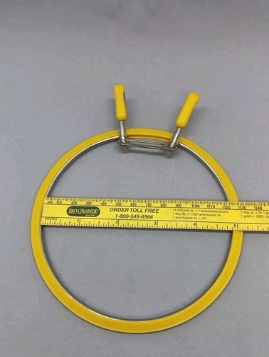 Vintage Spring Squeeze Pinch Tension Plastic & Metal Embroidery Hoop Yellow 5" - Picture 7 of 8