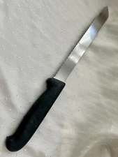 VICTORNOX Forschner 8.5” Bread Knife